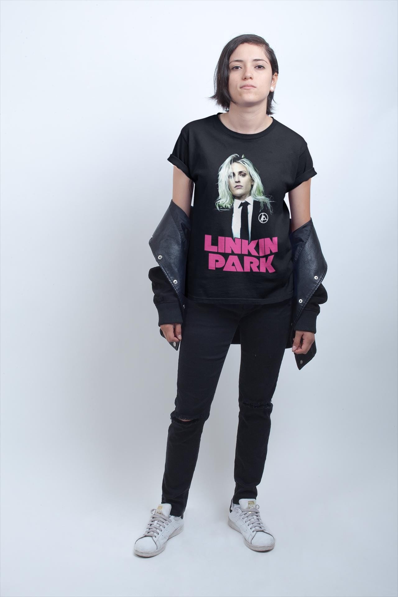 Emily Linkin Park Pink Text